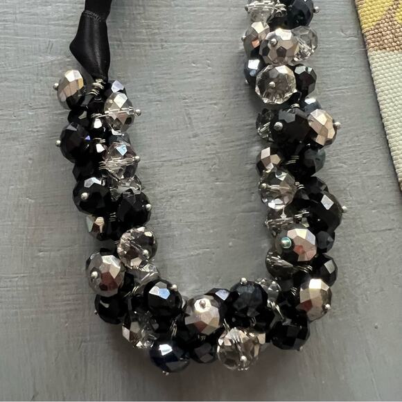 Ali Kahn New York Beaded Necklace - Picture 2 of 9